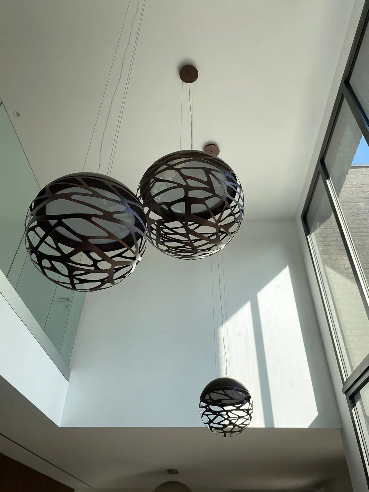 Detail suspensions spheriques double hauteur — Maison neuve, les Weppes, Les Weppes