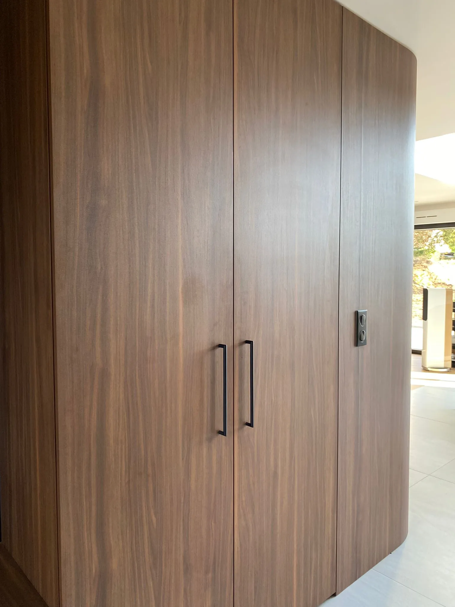 Rangements sur mesure noyer — Maison neuve, les Weppes, Les Weppes