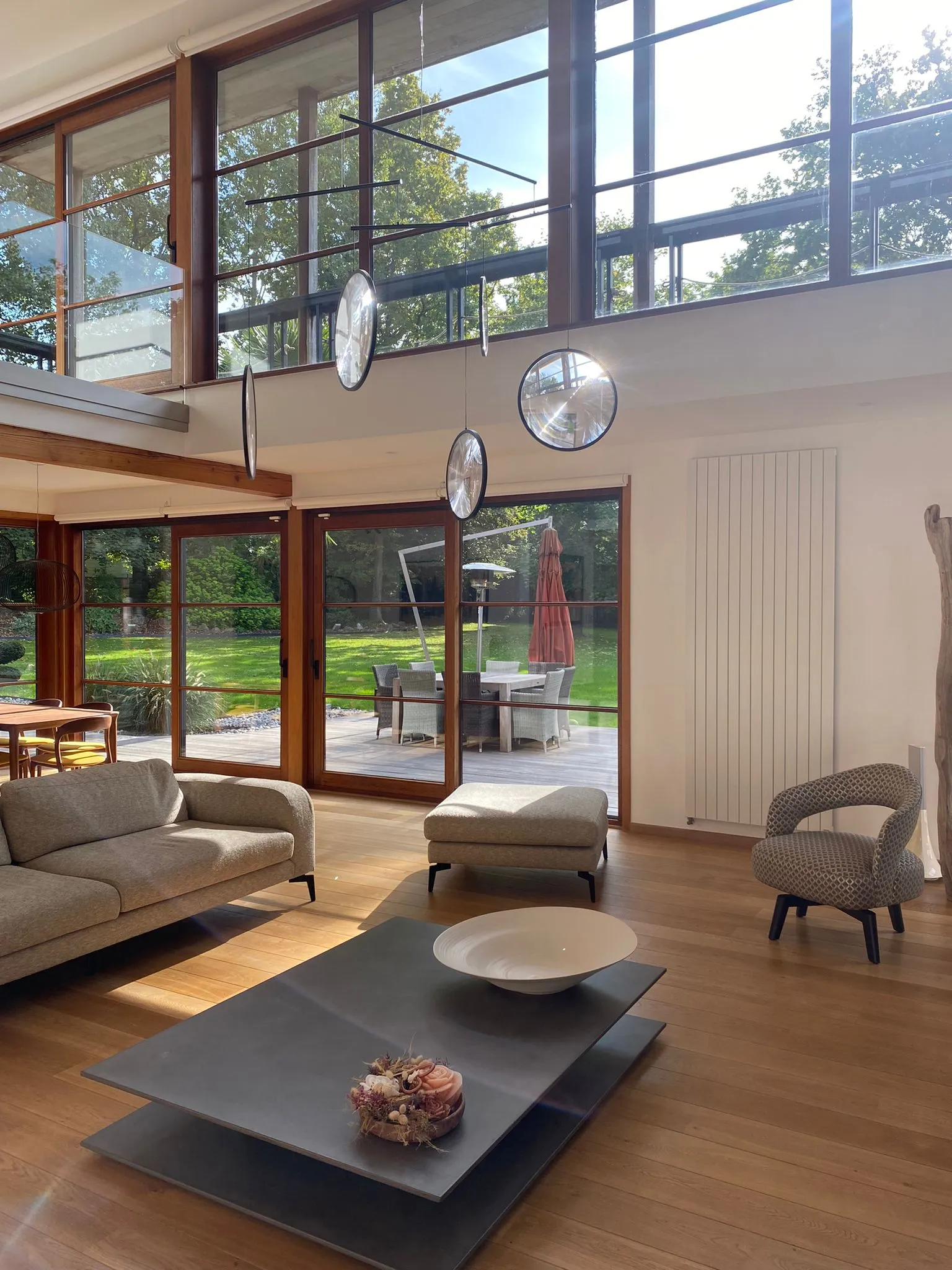 Detail lustre salon — Villa contemporaine, Lille, Lille